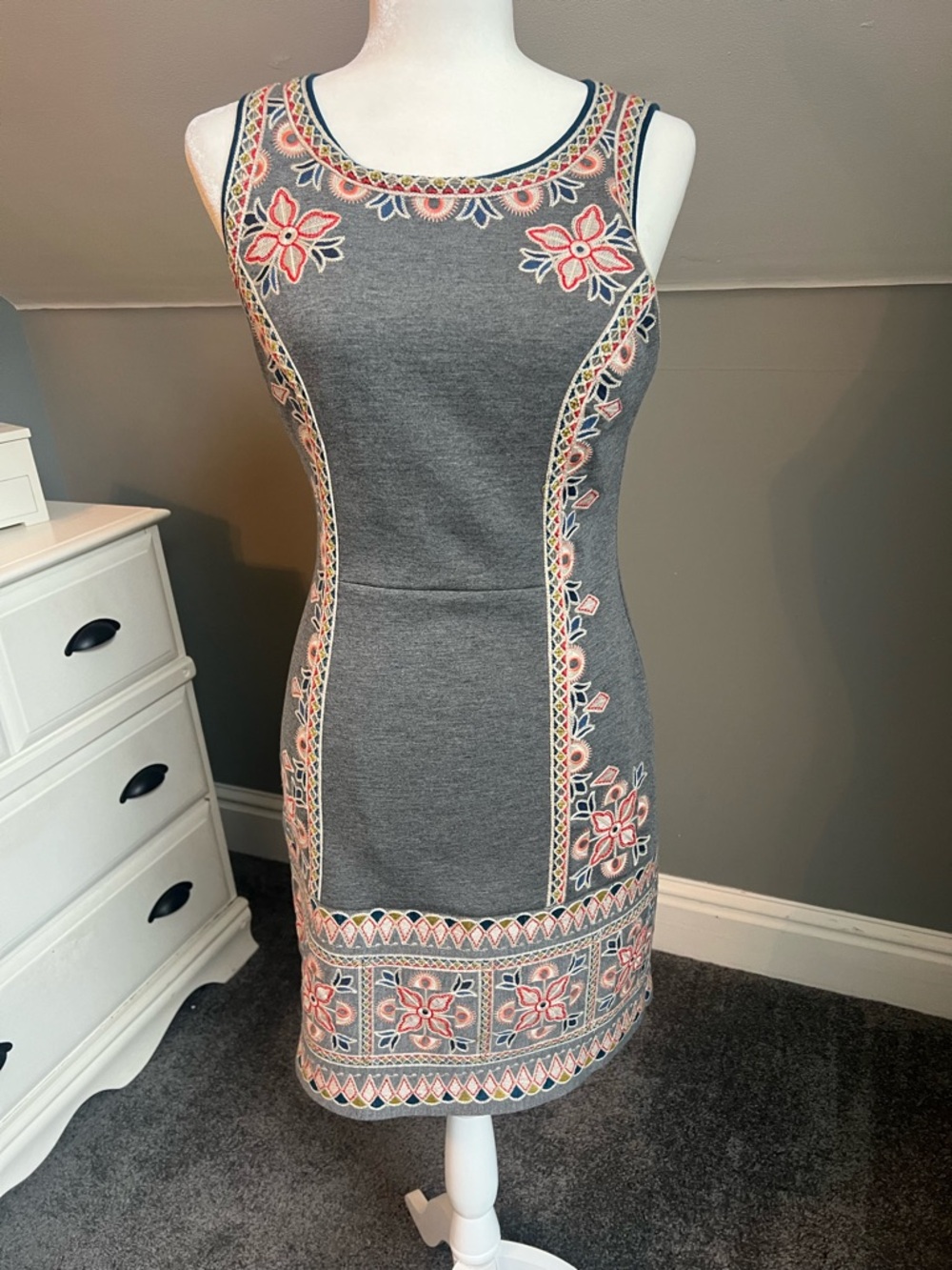 Maeve Anthropologie Sleeveless Embroidered‎ Dress
